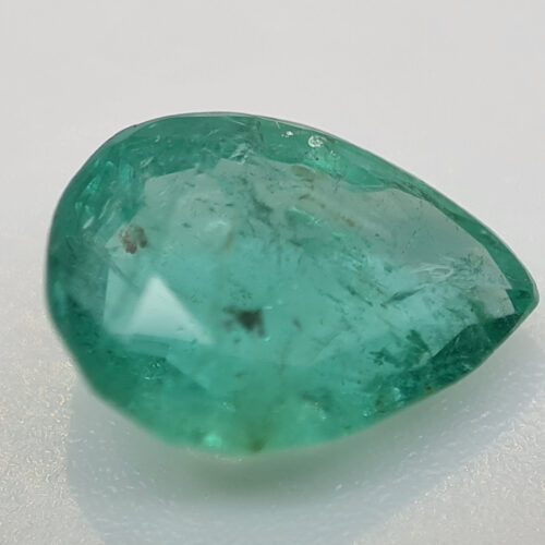 Yteim Gemmes : Emeraude 0,81 ct