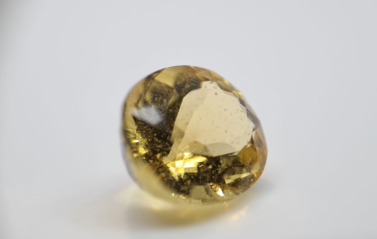 Yteim Gemmes : heliodore 2,80 carats
