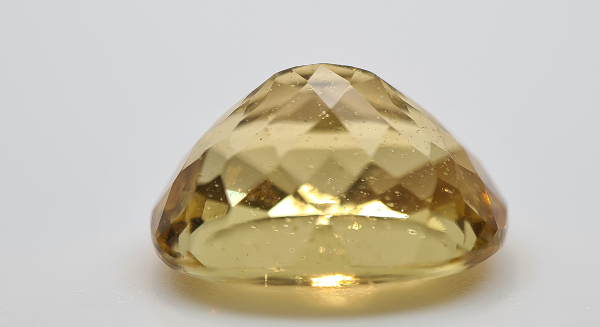 Yteim Gemmes : heliodore 2,80 carats