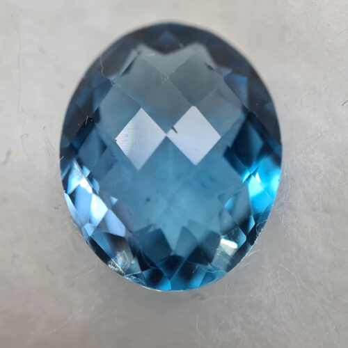 Yteim Gemmes : Topaze 6,07 carats