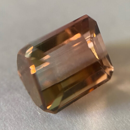 Yteim Gemmes : Tourmaline 2,50 carats Bicolore seafoam