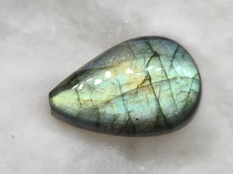 Yteim Gemmes : Labradorite